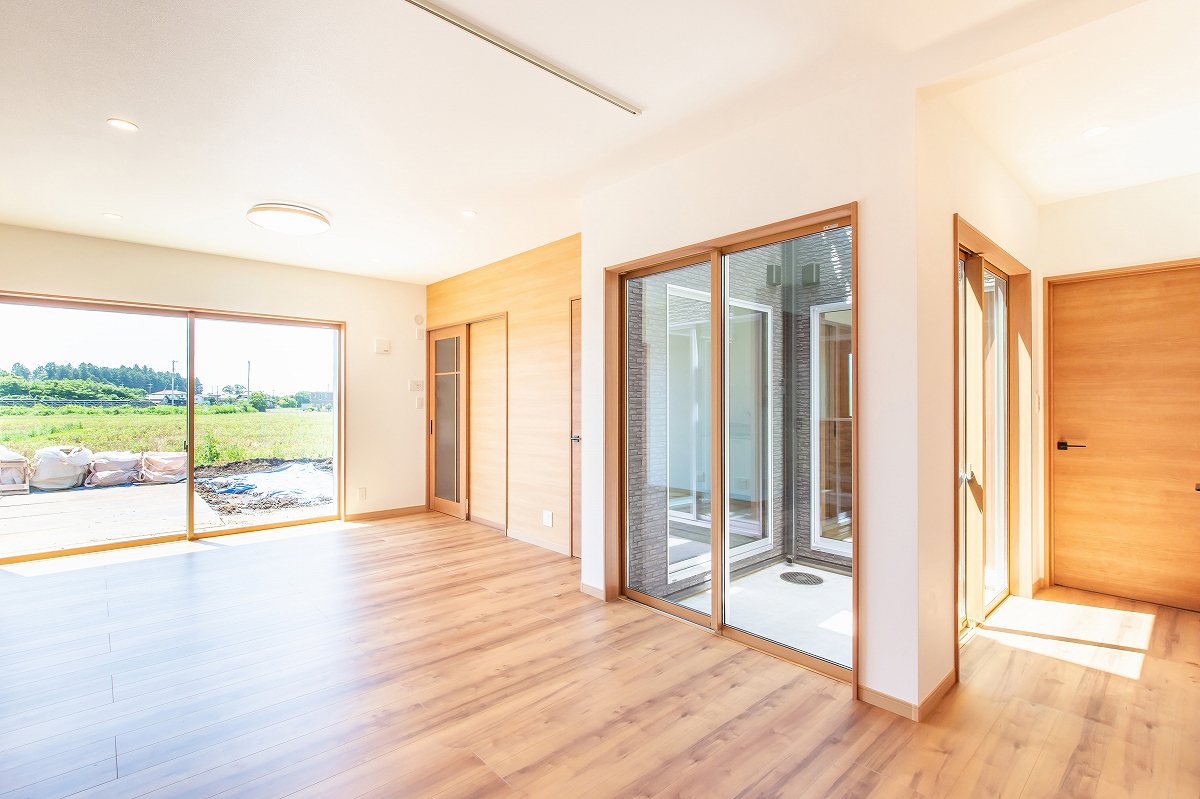 中庭のある「ロ」の字型の家